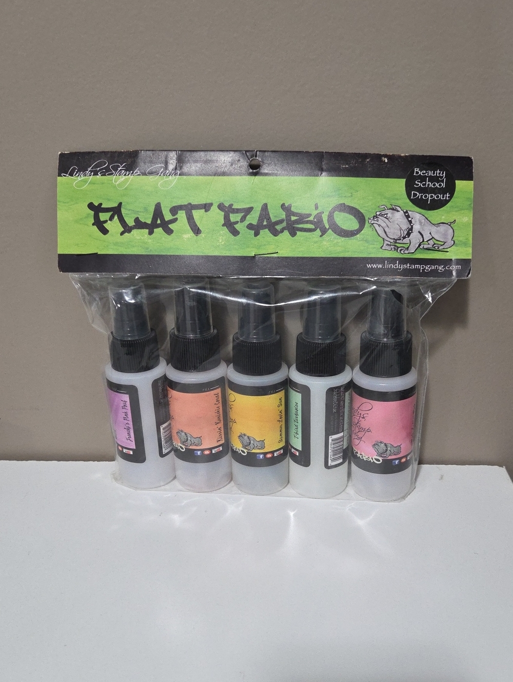 Lindys Fat Fabio Beauty School Drop Out Pigment Spray